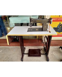 Merritt Workmate Foot With Stand and table