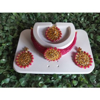 Red colour Nekless for beautiful girl and women 